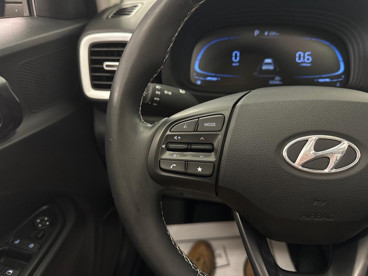 2023 Hyundai Venue Ultimate Black Photo