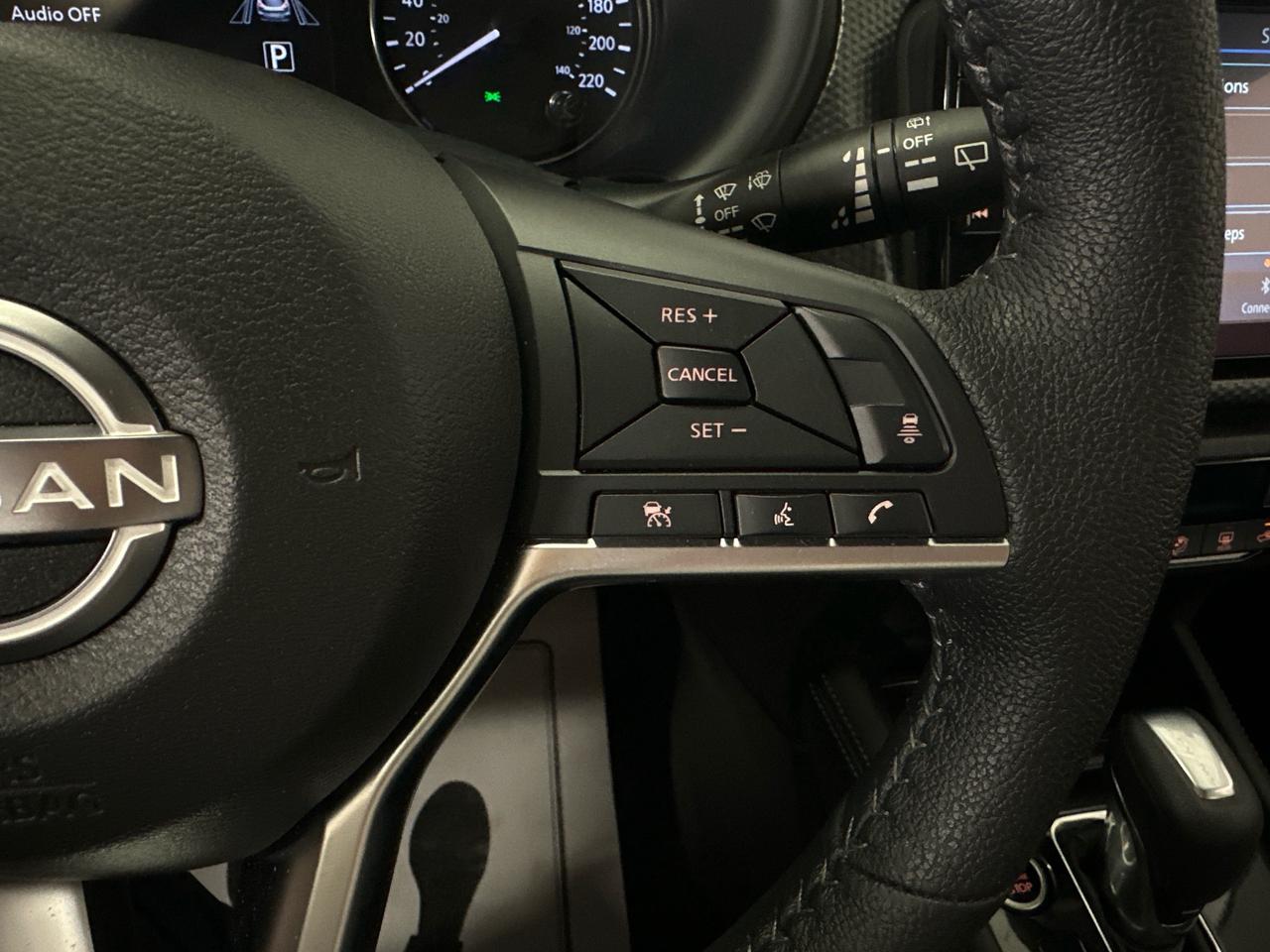 2024 Nissan Kicks SV Photo