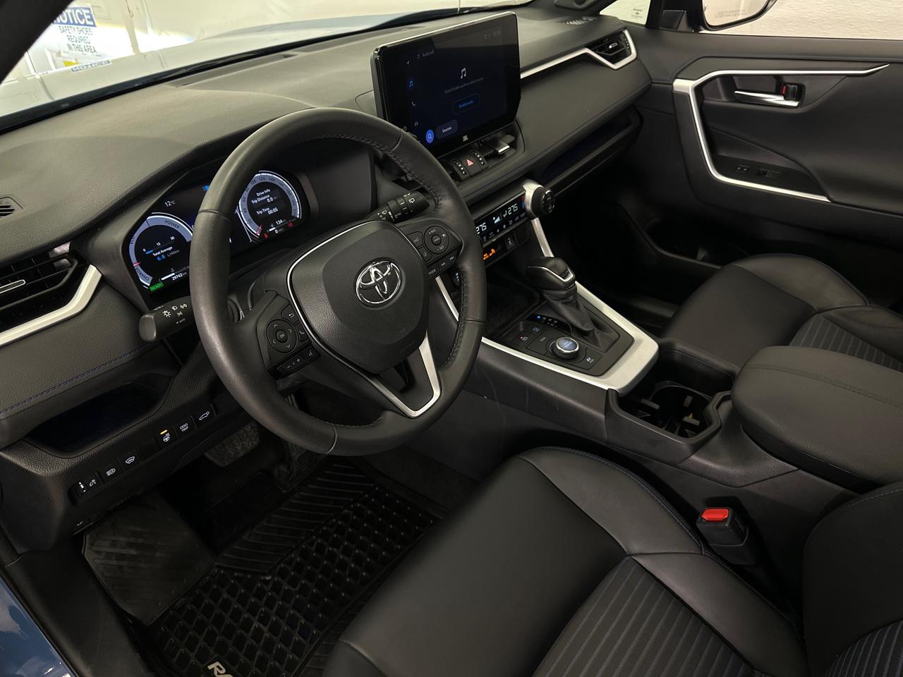 2024 Toyota RAV4 Hybrid XSE Photo