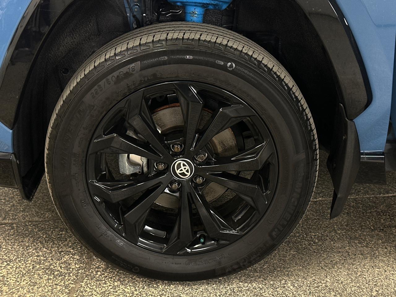 2024 Toyota RAV4 Hybrid XSE Photo