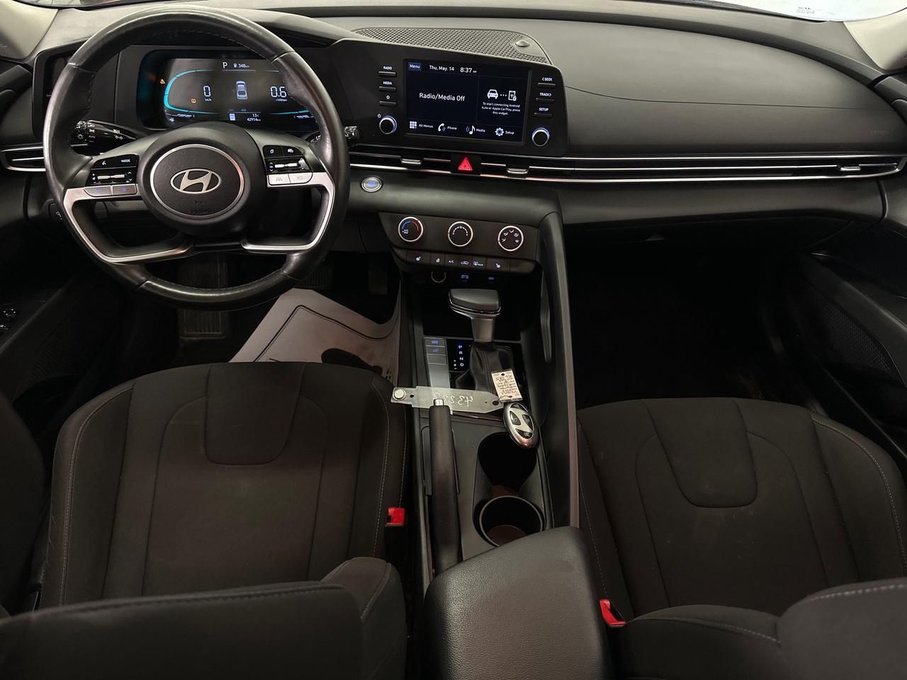 2024 Hyundai Elantra Preferred Photo