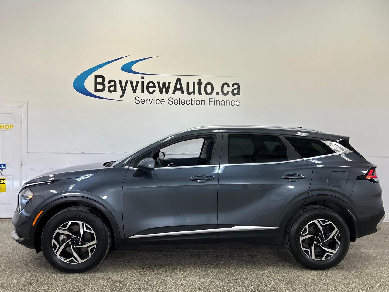 2023 Kia Sportage LX 4dr All-wheel Drive Photo3