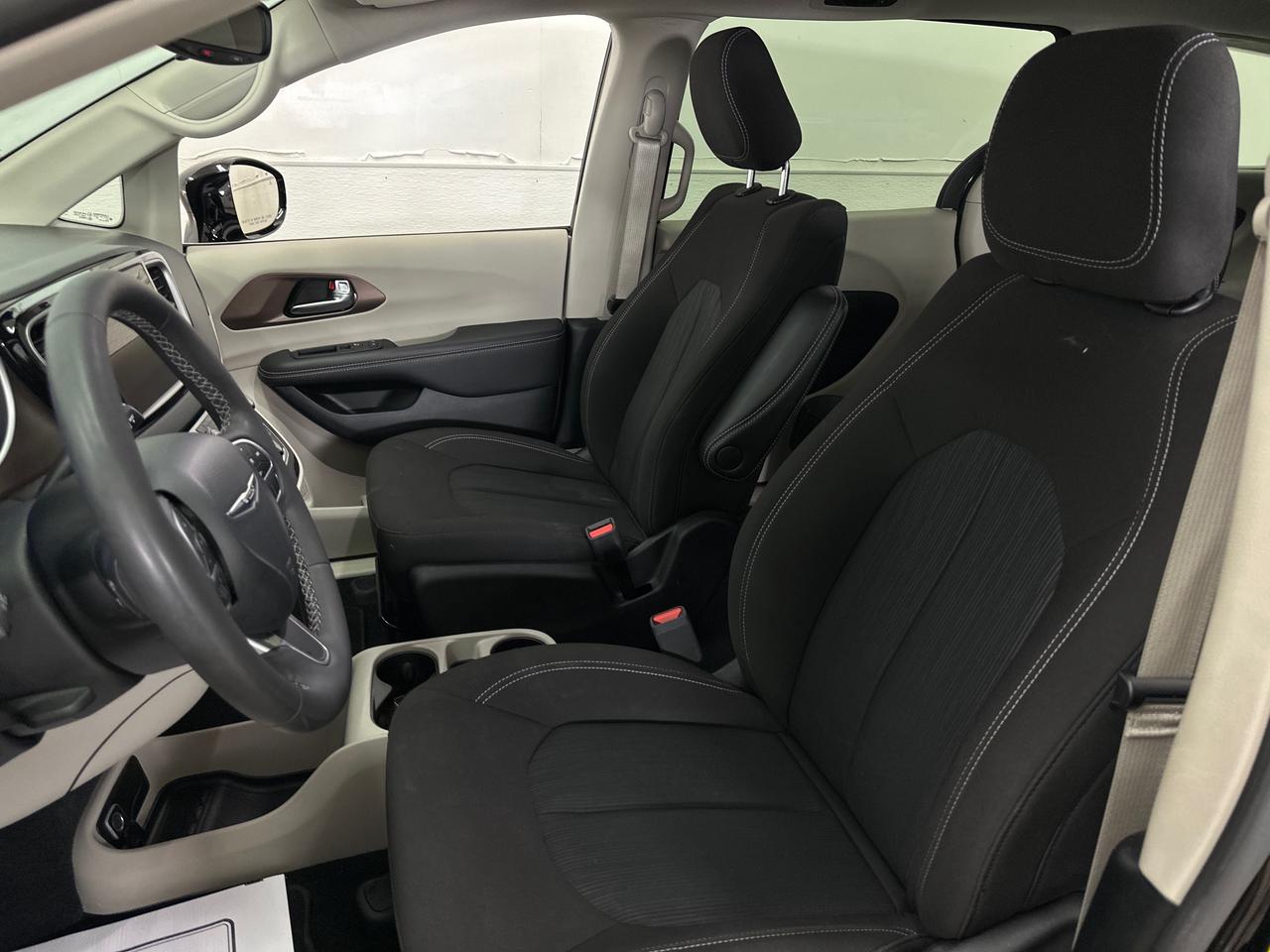 2024 Chrysler Grand Caravan SXT Front-Wheel Drive Passenger Van Photo