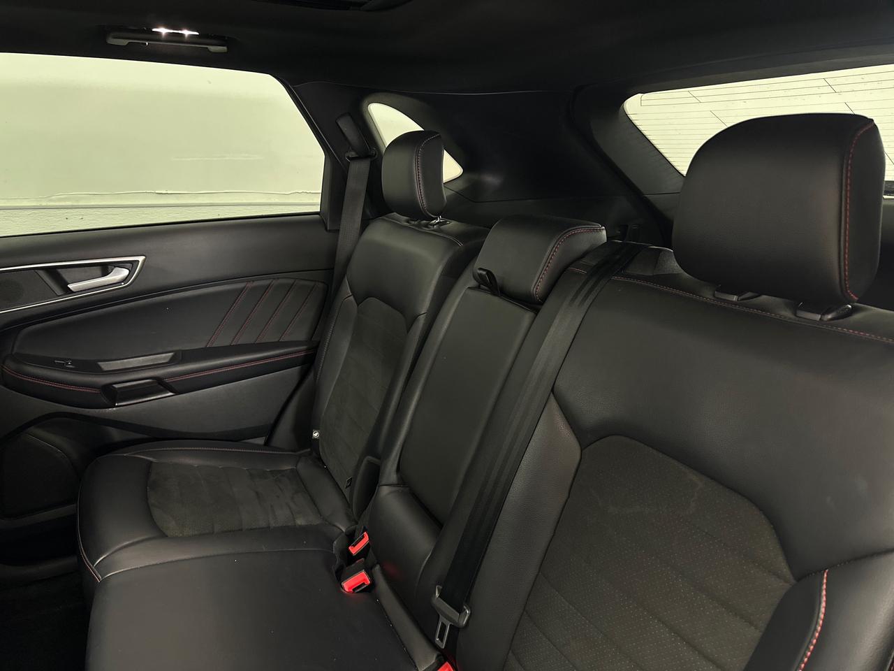 2022 Ford Edge ST Line Photo