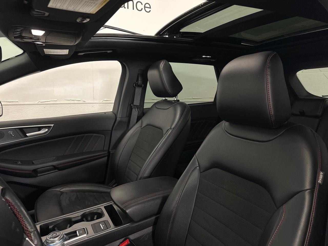 2022 Ford Edge ST Line Photo