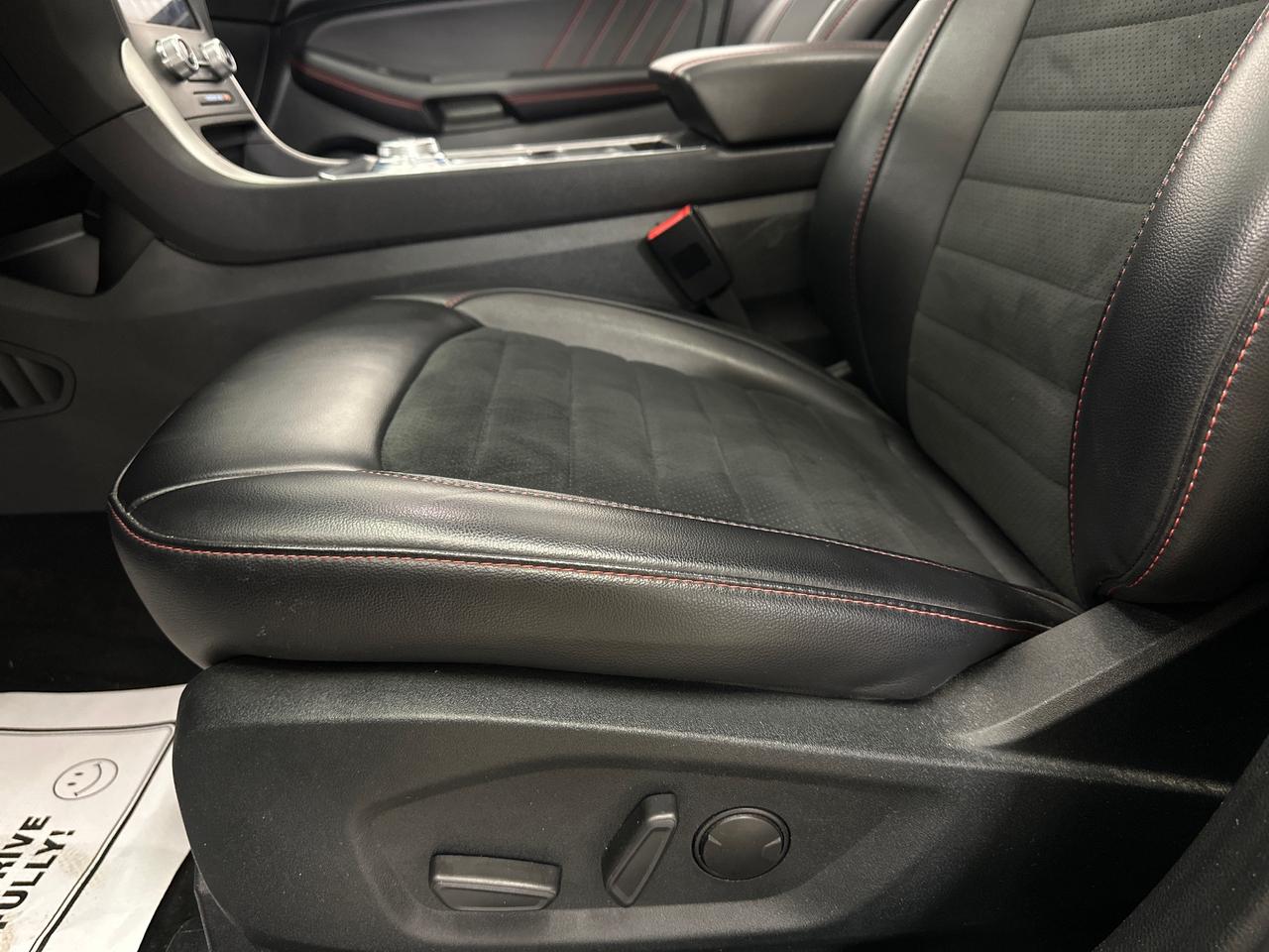 2022 Ford Edge ST Line Photo