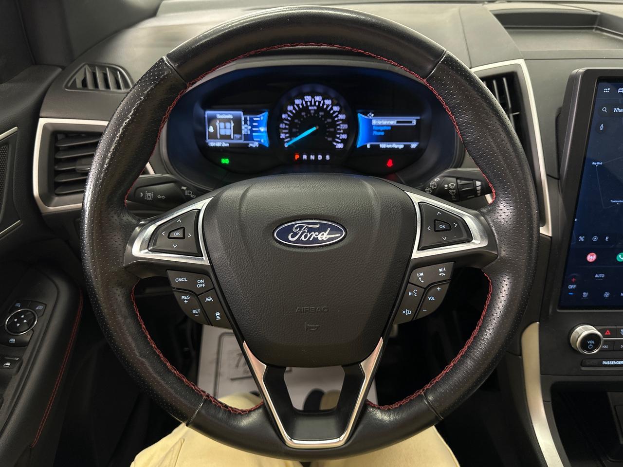 2022 Ford Edge ST Line Photo