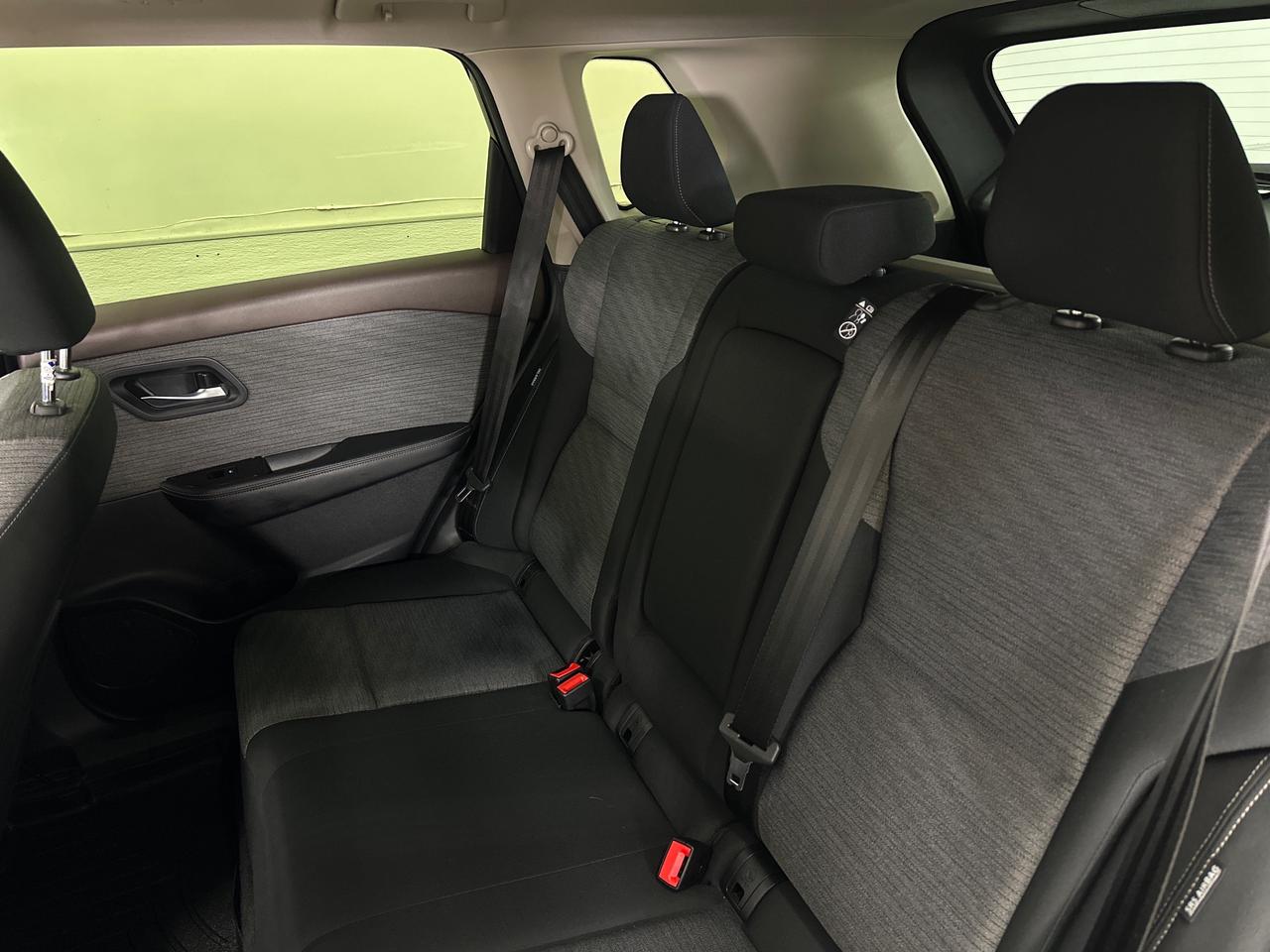 2023 Nissan Rogue SV Moonroof 4dr All-Wheel Drive Sport Utility Photo