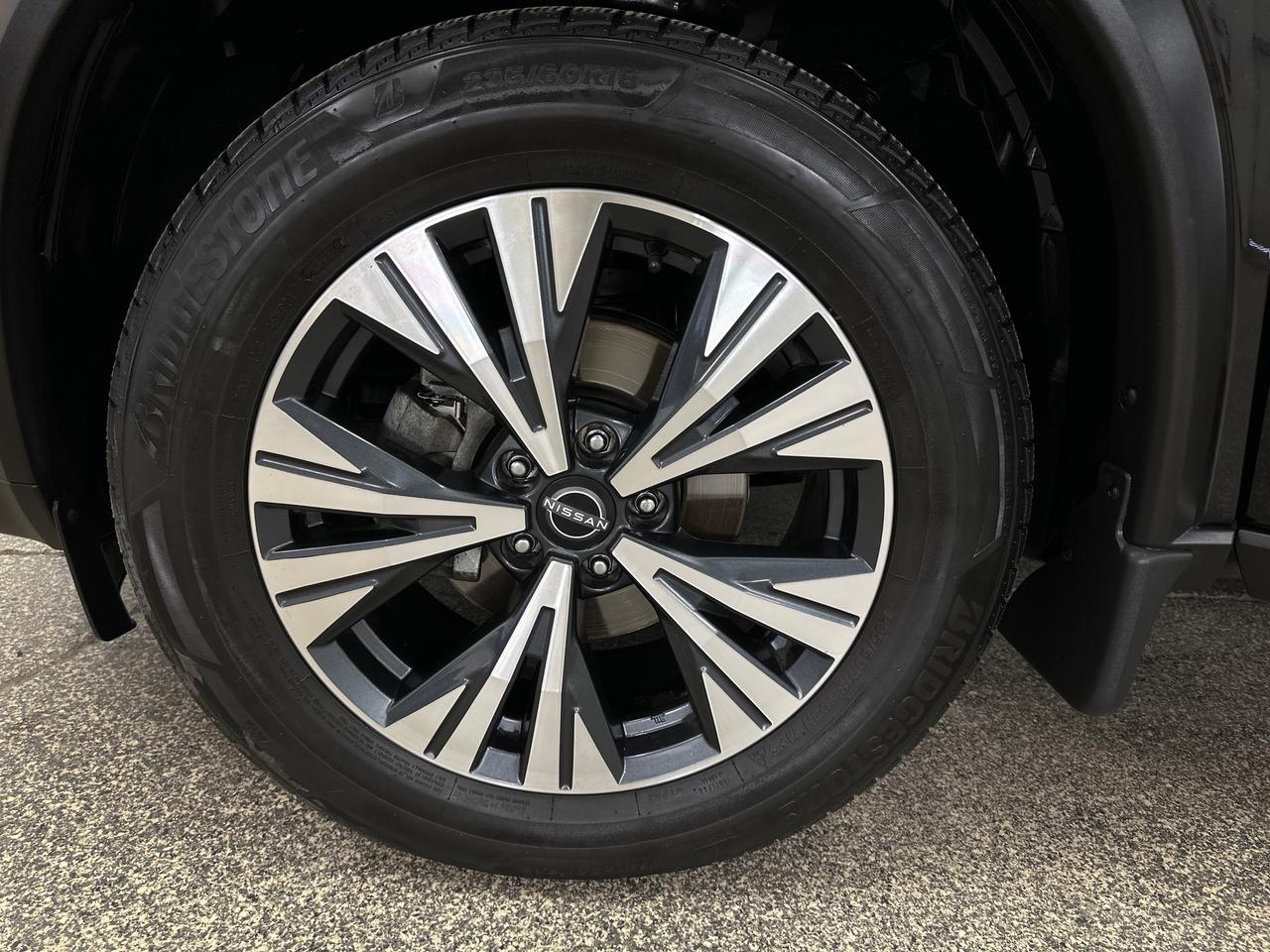 2023 Nissan Rogue SV Moonroof 4dr All-Wheel Drive Sport Utility Photo