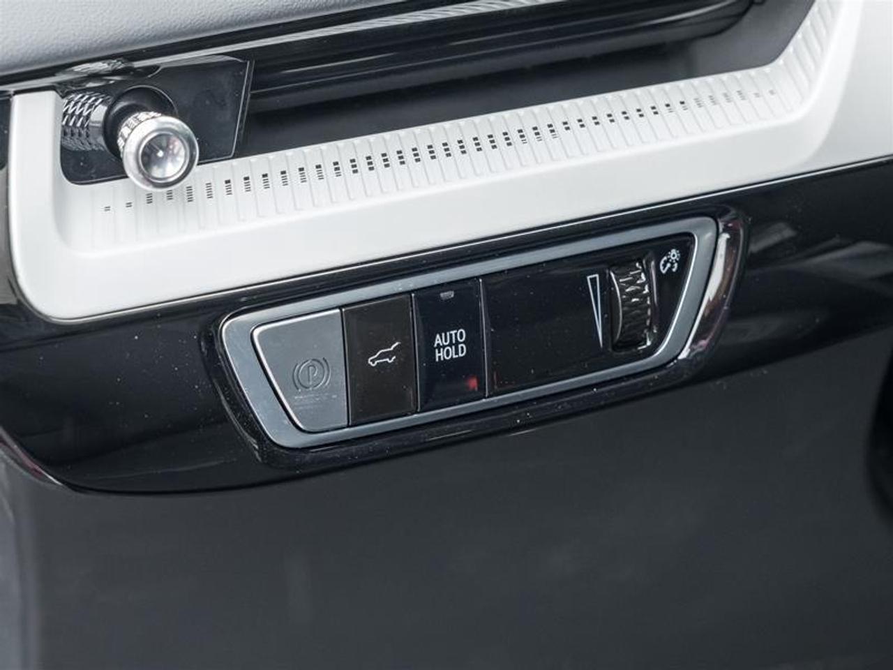 2026 Cadillac OPTIQ Sport 4dr Photo