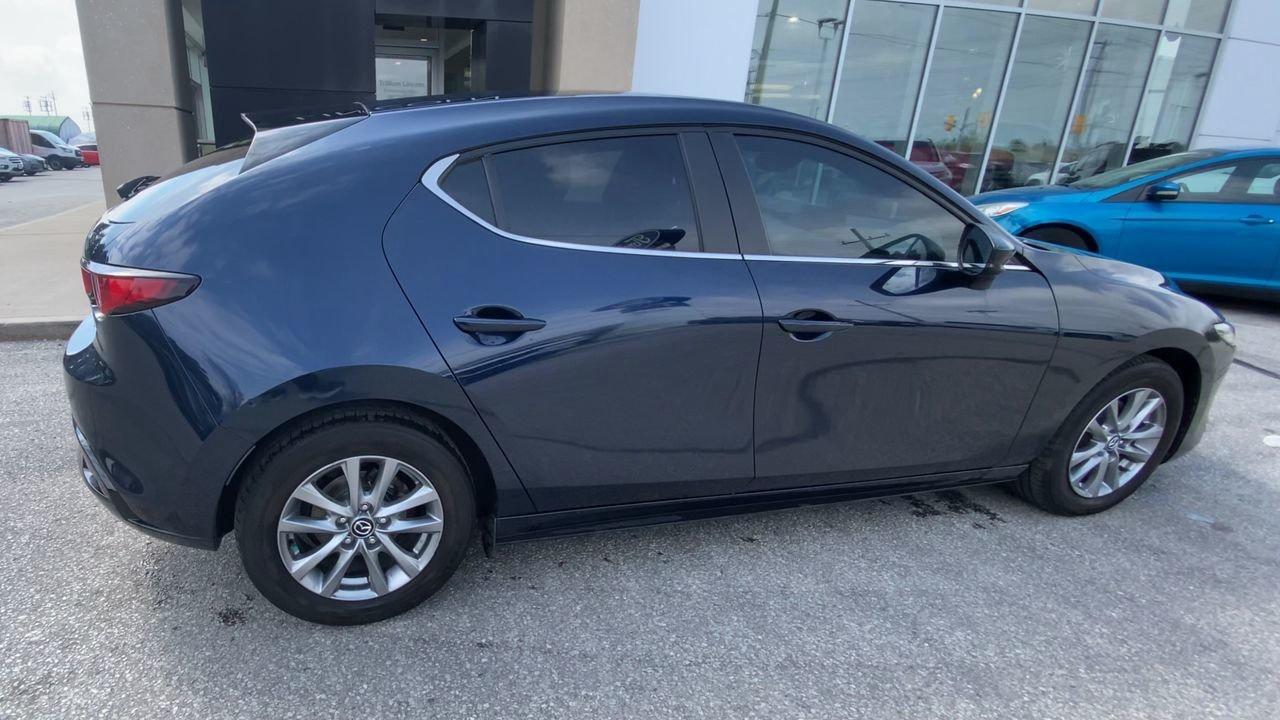 2024 Mazda Mazda3 Sport GS Photo