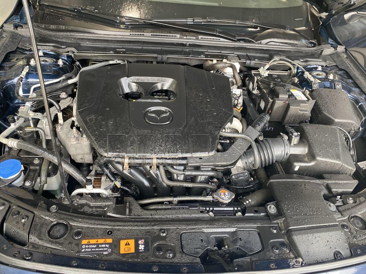 2024 Mazda Mazda3 Sport GS Photo