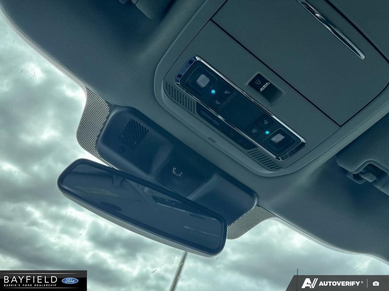 2025 Ford F-150 Lariat Photo