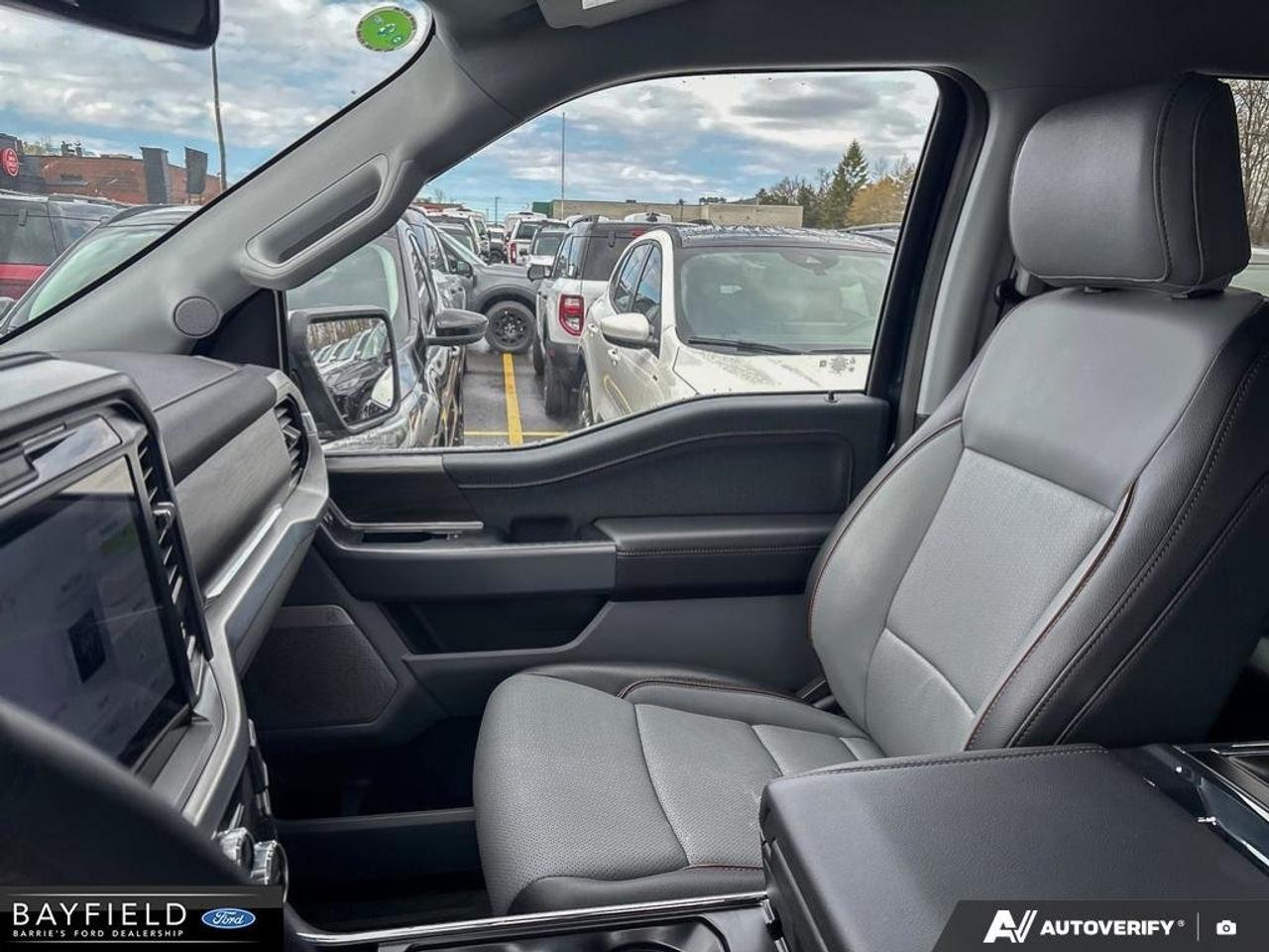 2025 Ford F-150 Lariat Photo
