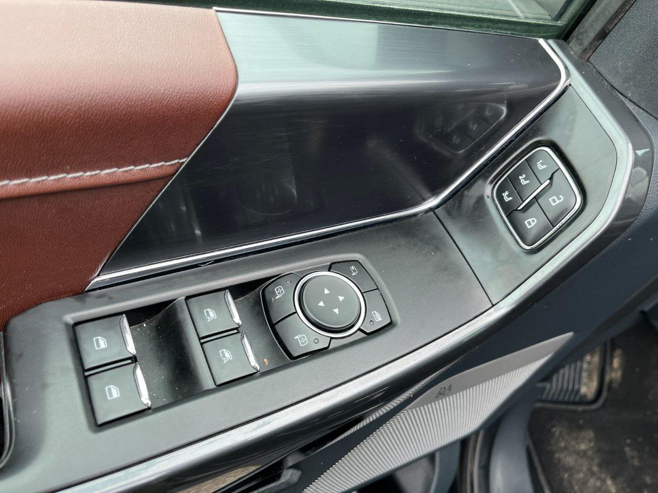 2022 Ford F-150 Lariat 4WD SuperCrew 5.5' Box Photo