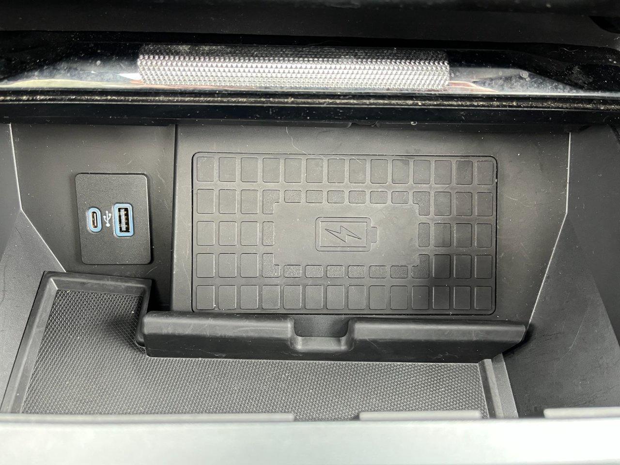 2022 Ford F-150 Lariat 4WD SuperCrew 5.5' Box Photo