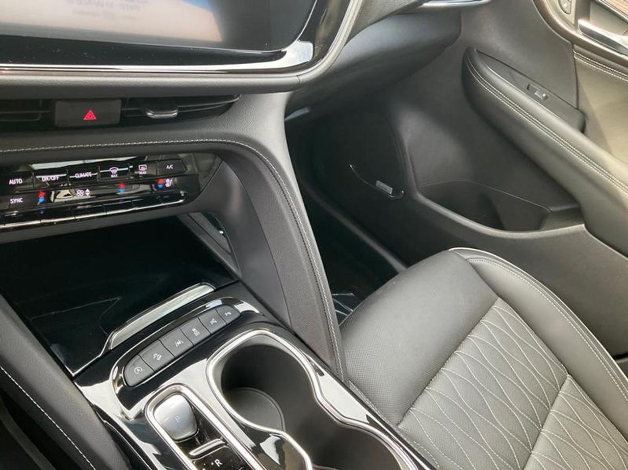 2022 Buick Envision Avenir Photo