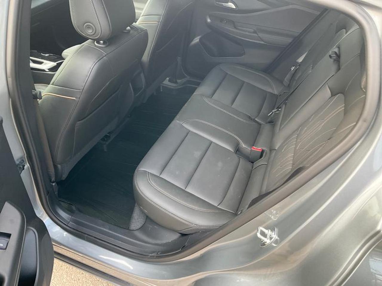 2025 Buick Envista Avenir Photo