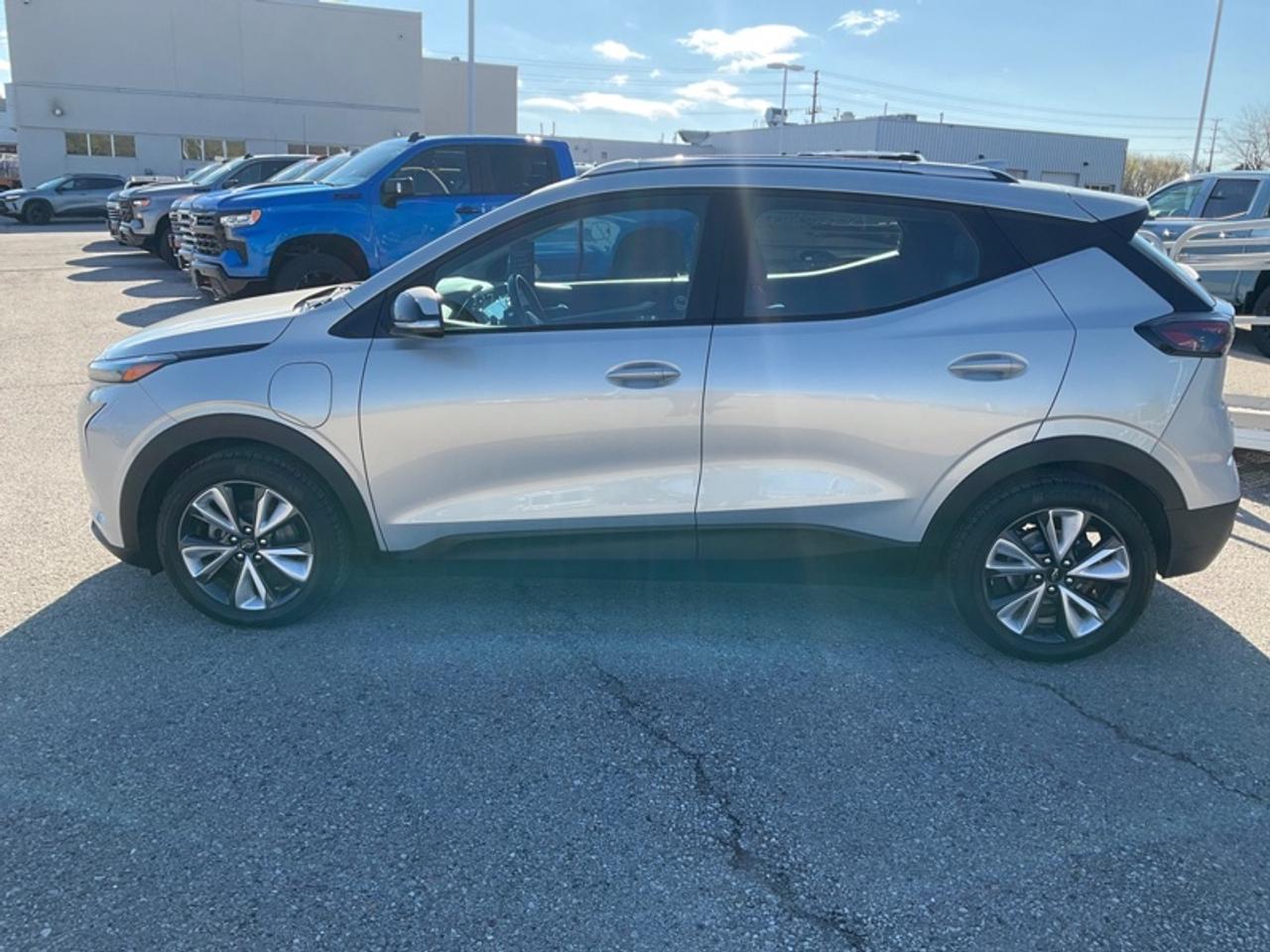 2023 Chevrolet Bolt EUV LT Photo
