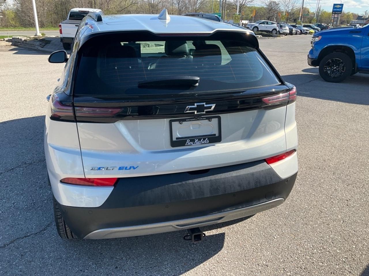 2023 Chevrolet Bolt EUV LT Photo