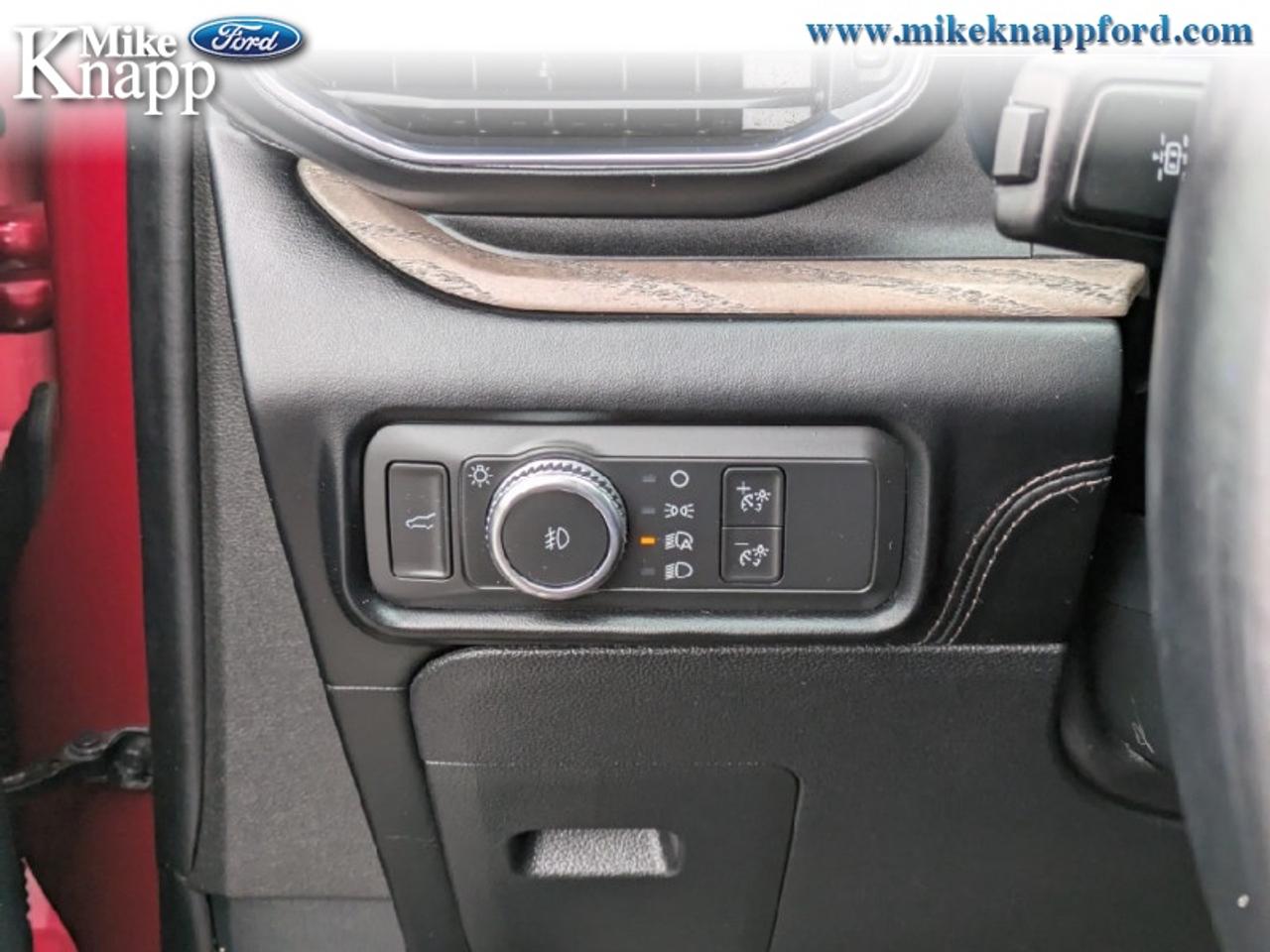 2021 Ford Explorer Platinum Photo