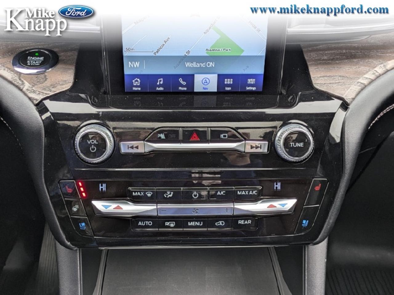 2021 Ford Explorer Platinum Photo