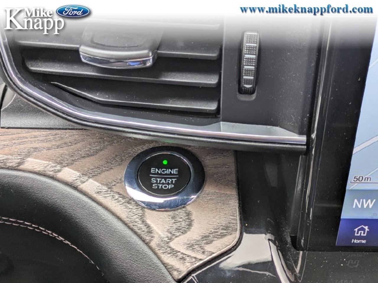 2021 Ford Explorer Platinum Photo