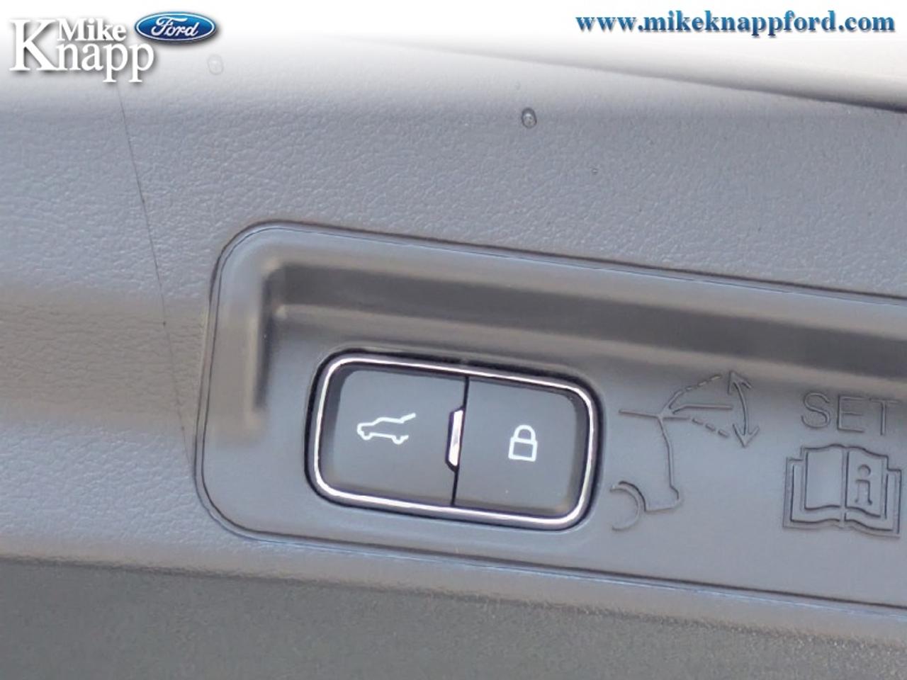 2026 Ford Explorer ST-Line Photo
