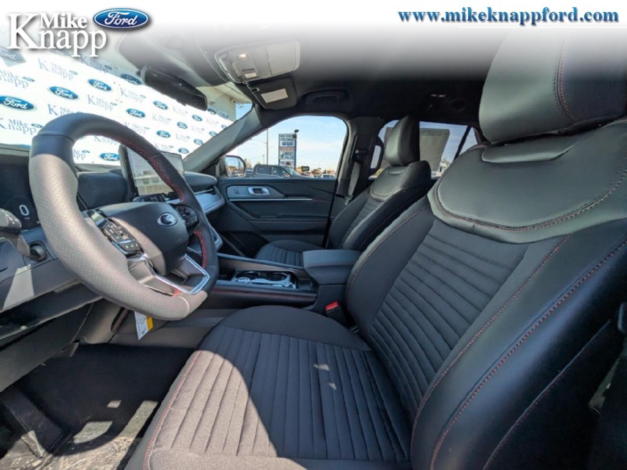 2026 Ford Explorer ST-Line Photo