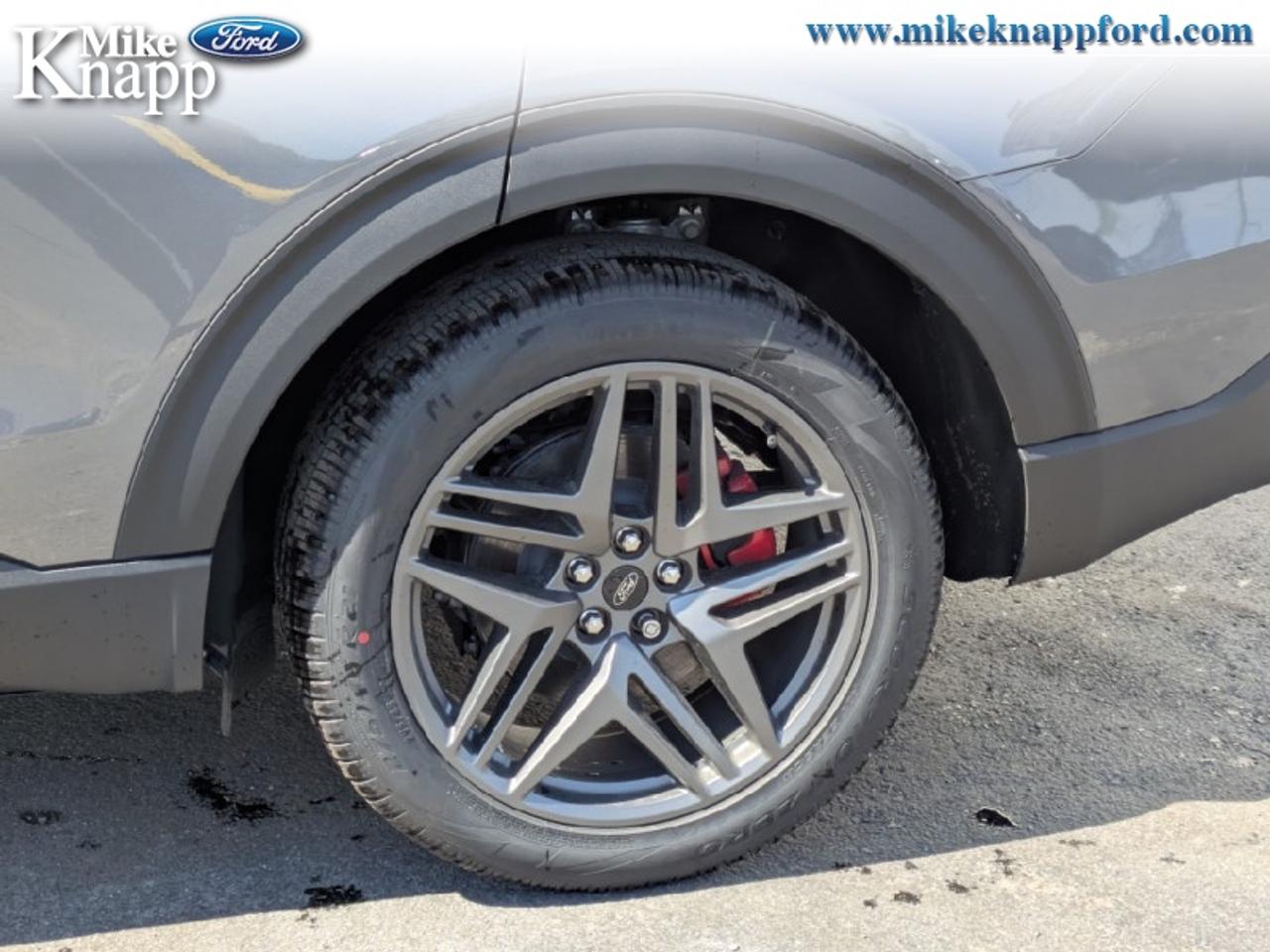 2026 Ford Explorer ST-Line Photo