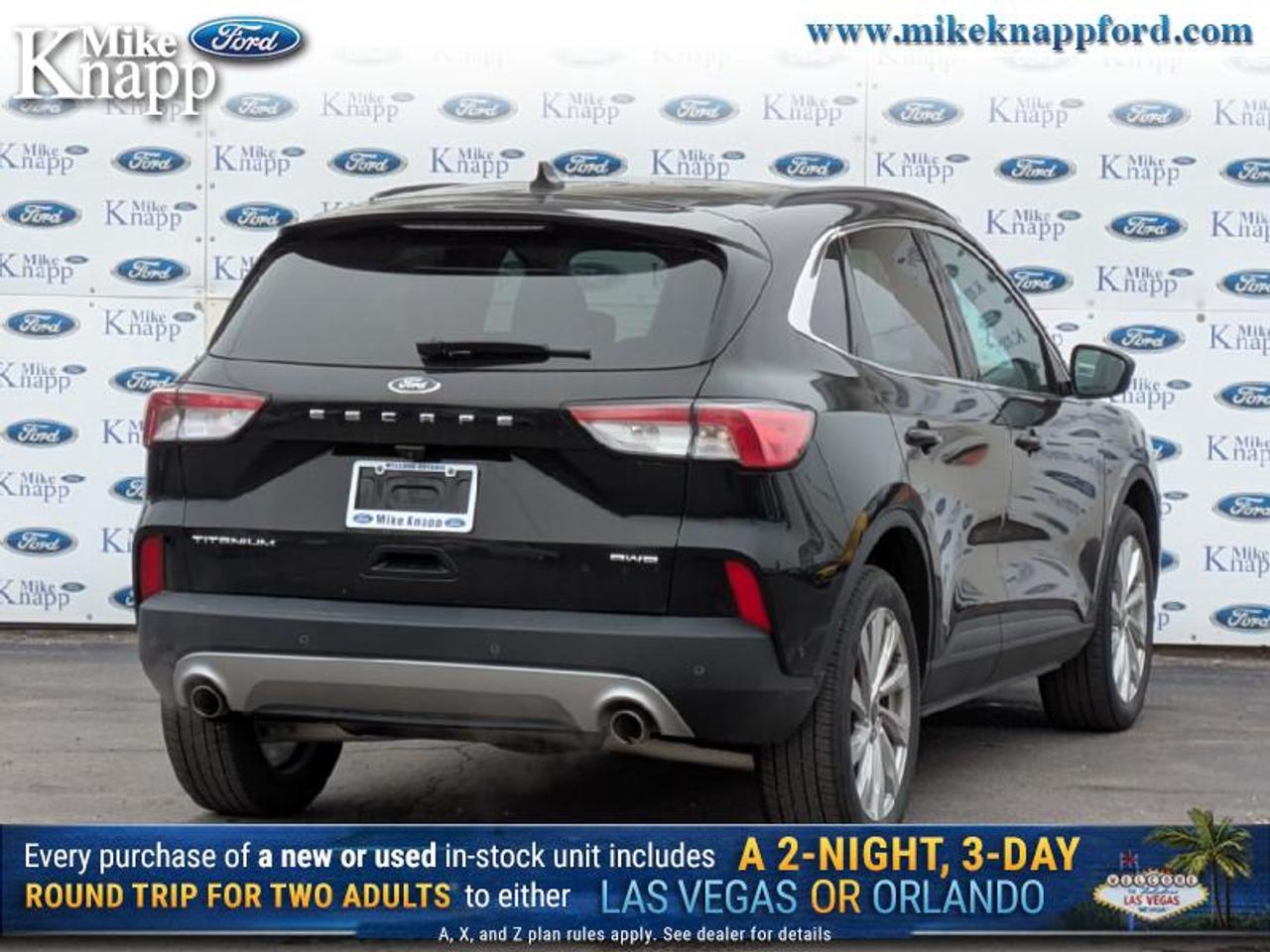 2022 Ford Escape Titanium AWD Photo