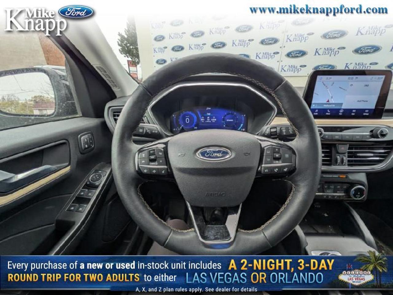 2022 Ford Escape Titanium AWD Photo