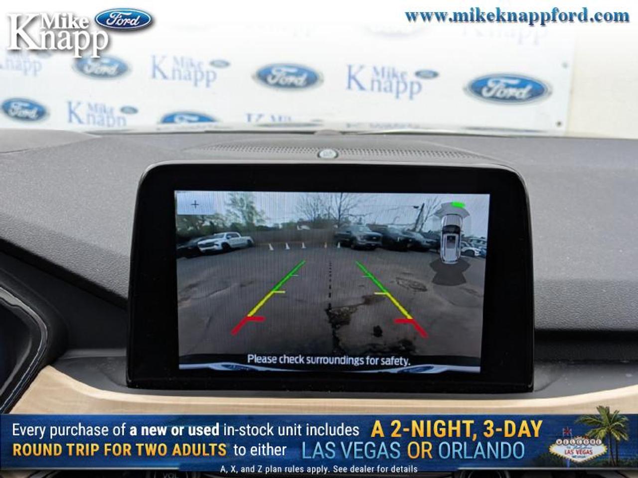 2022 Ford Escape Titanium AWD Photo
