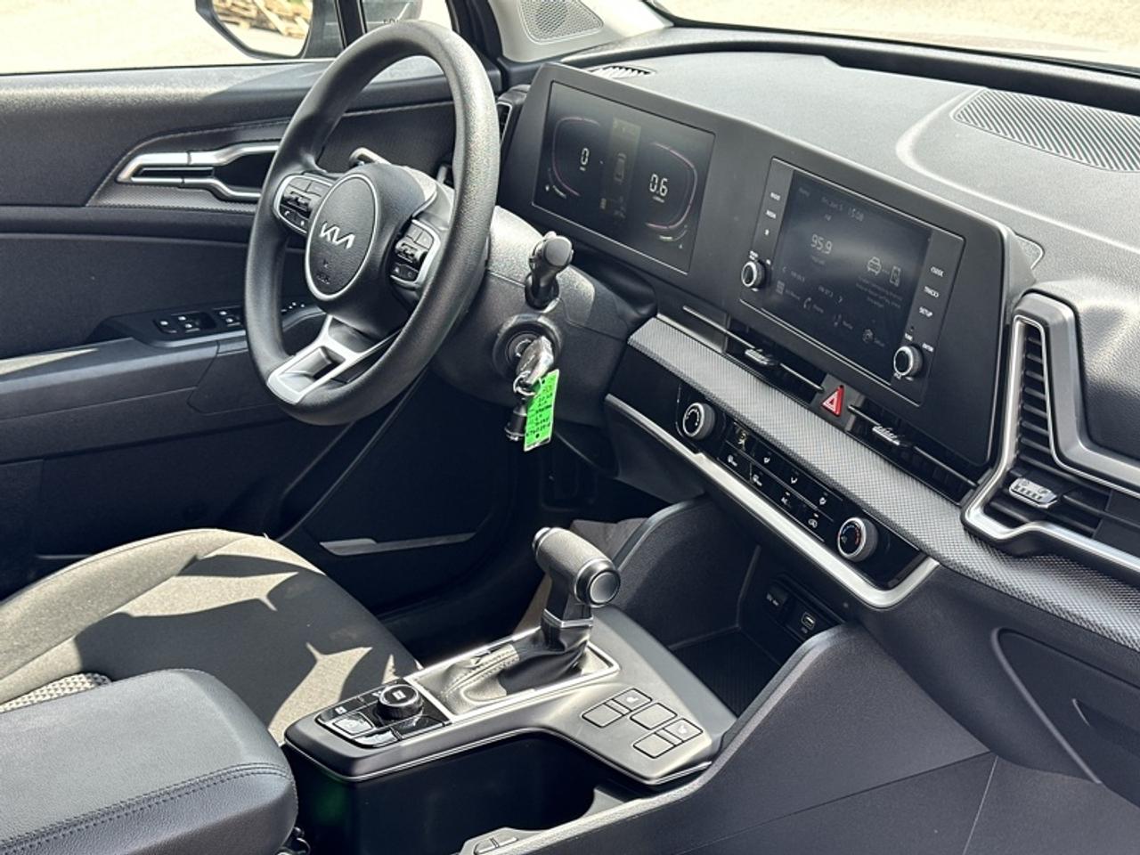 2025 Kia Sportage LX Photo