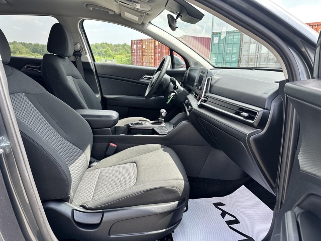 2025 Kia Sportage LX Photo
