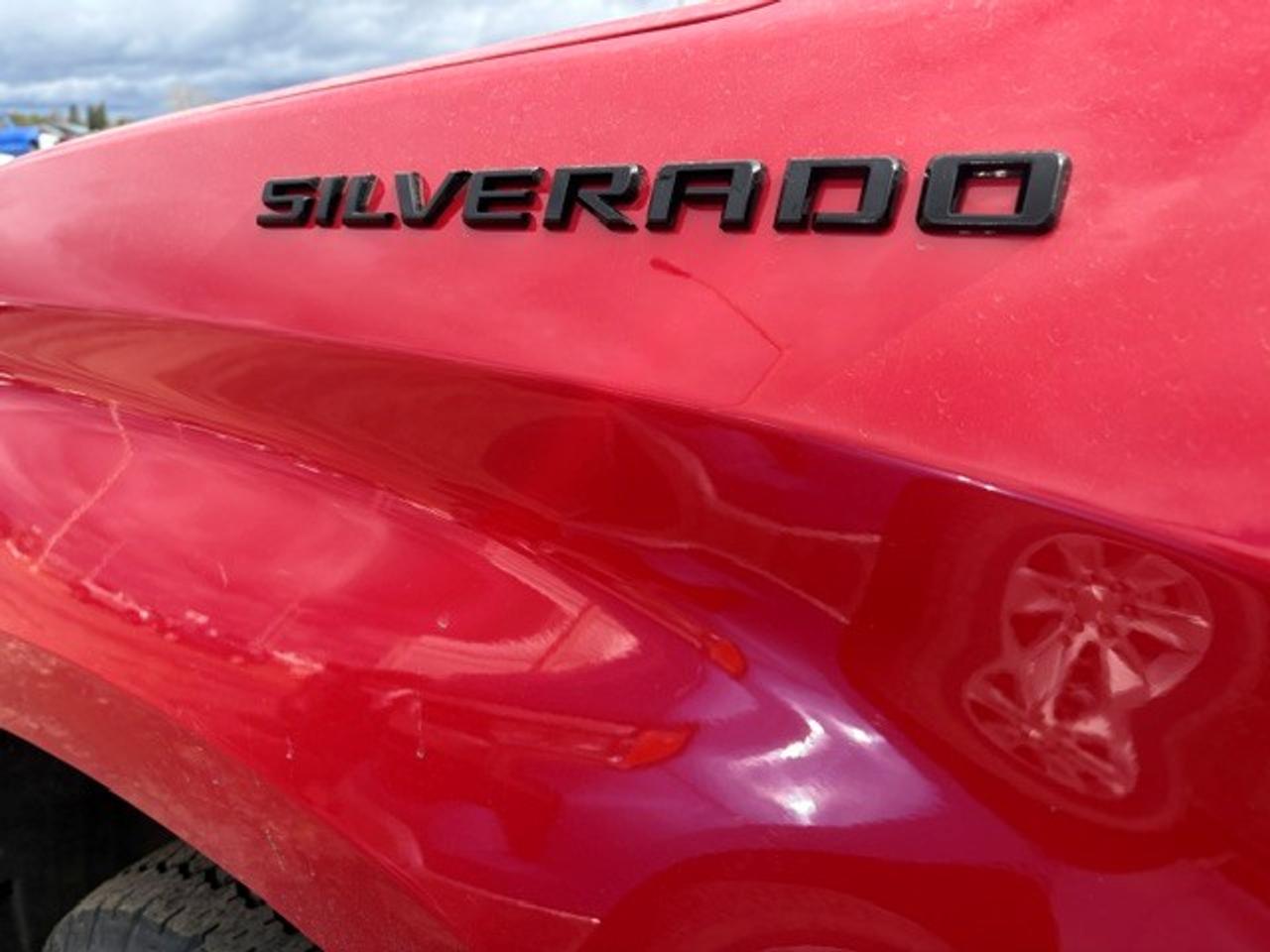 2025 Chevrolet Silverado 1500 LT Photo