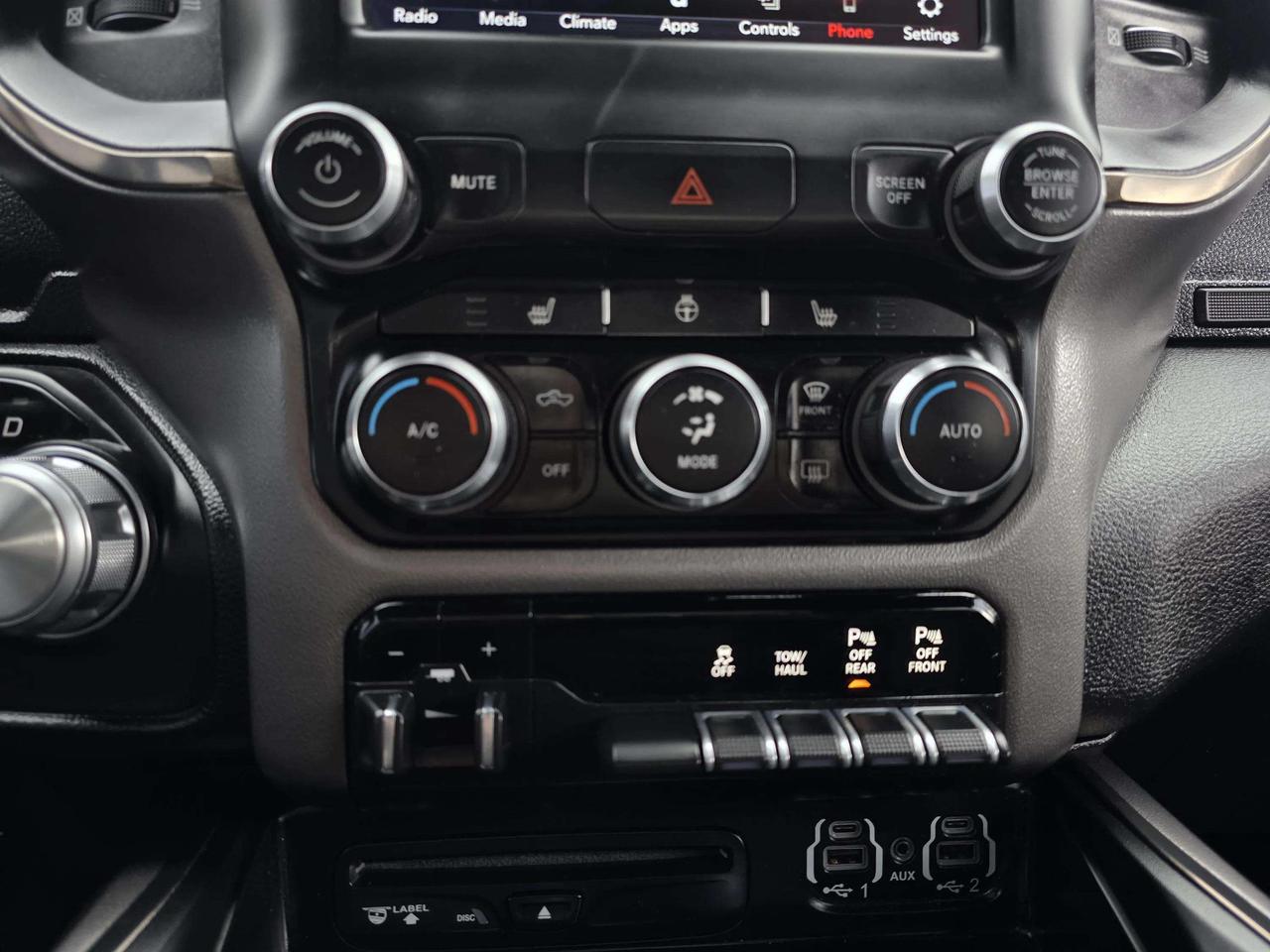 2019 RAM 1500 Sport 4x4 Crew Cab 6'4" Box Photo