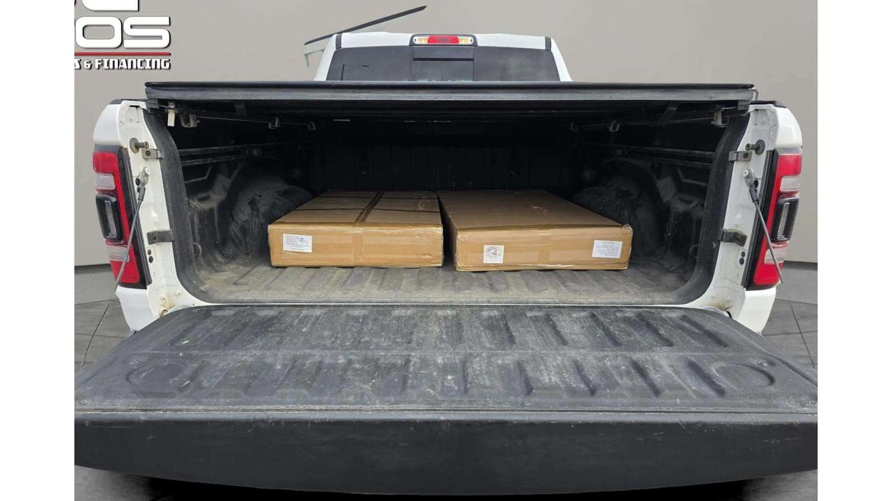 2019 RAM 1500 Sport 4x4 Crew Cab 6'4" Box Photo