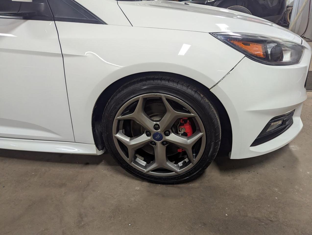 2016 Ford Focus ST SELLING AS IS/AS TRADED!! Photo