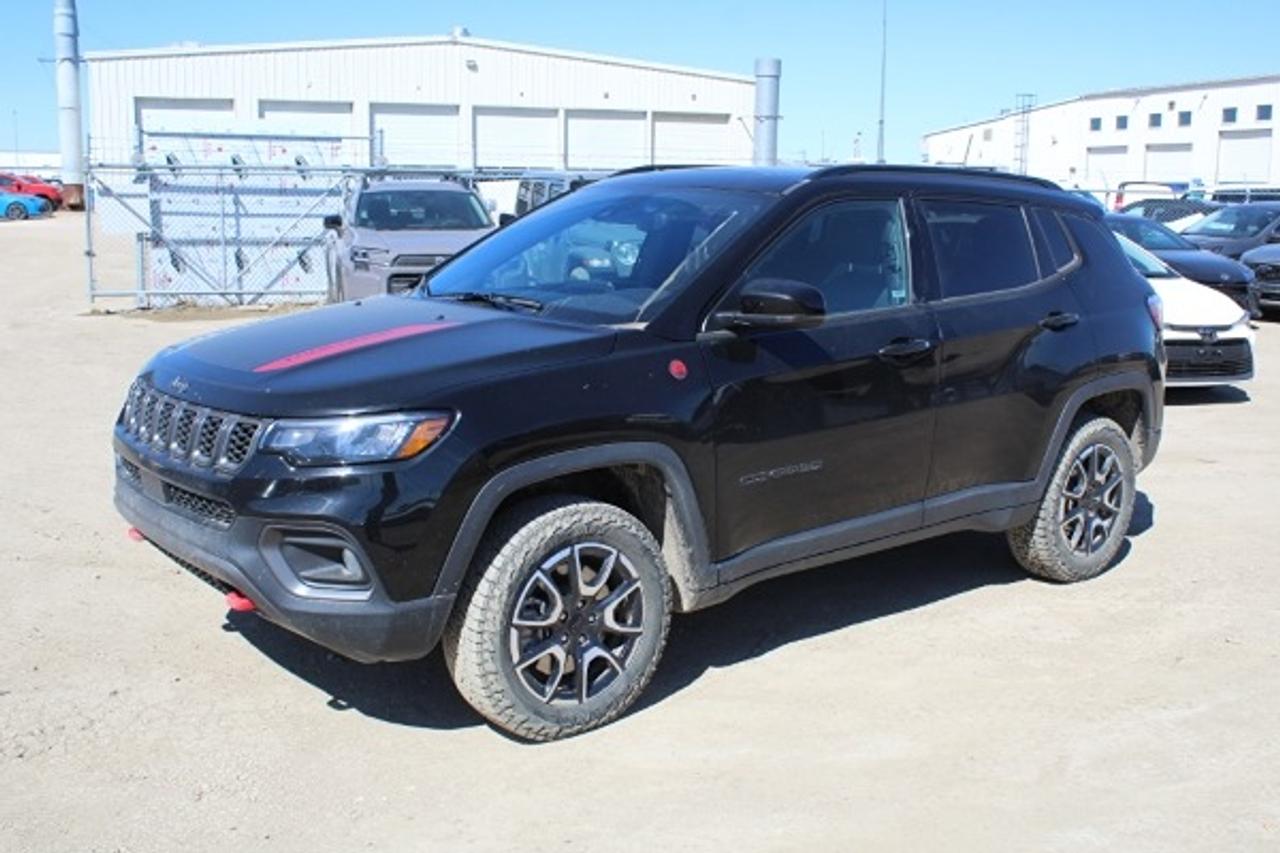 2024 Jeep Compass Trailhawk 4x4 w/Htd Leather, pano S/R, NAV, BUC - Photo #1