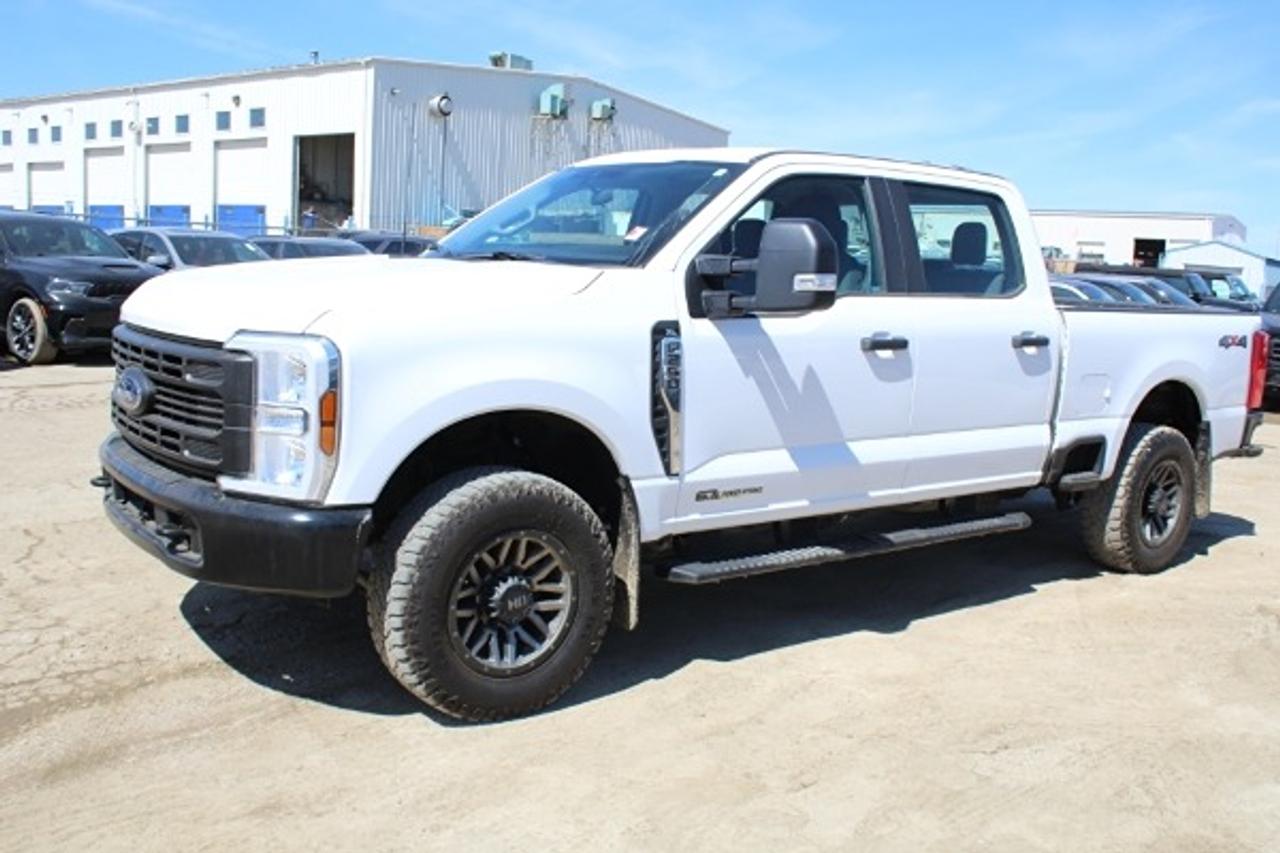 2024 Ford SUPER DUTY F-250 SRW XL 6.7L DIESEL 4WD Crew w/cloth seats, BUC - Photo #1