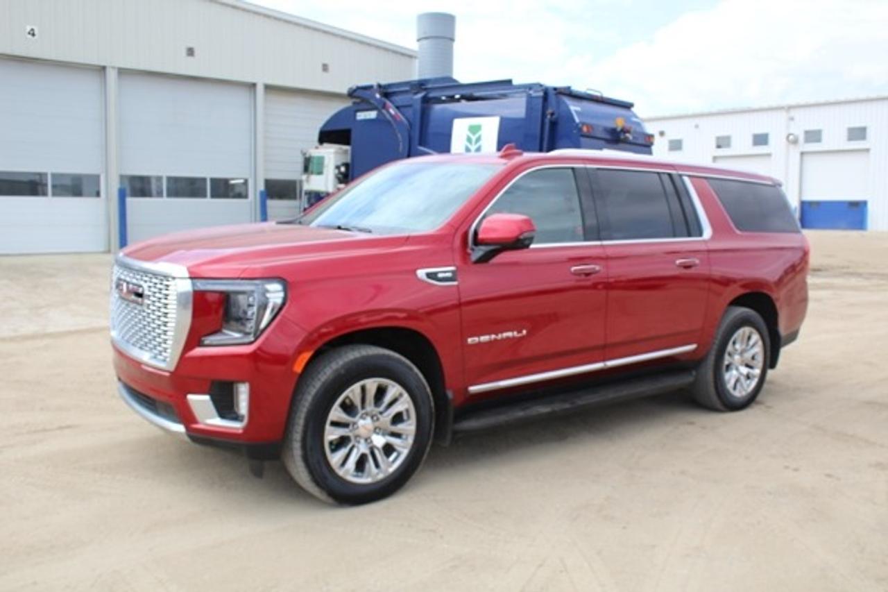 2024 GMC Yukon XL Denali w/H&C leather, pano S/R, NAV, BUC, HUD - Photo #1
