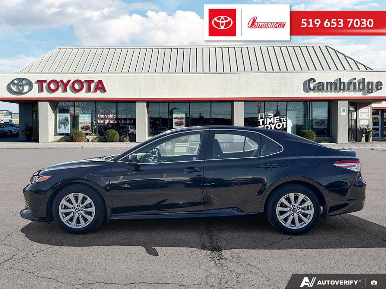 2019 Toyota Camry LE Photo