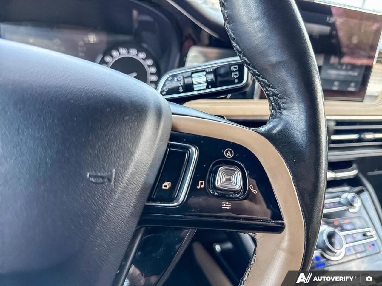 2020 Lincoln Corsair Reserve ADAPTIVE CRUISE | ELEMENTS PKG. | NO ACCIDENTS Photo