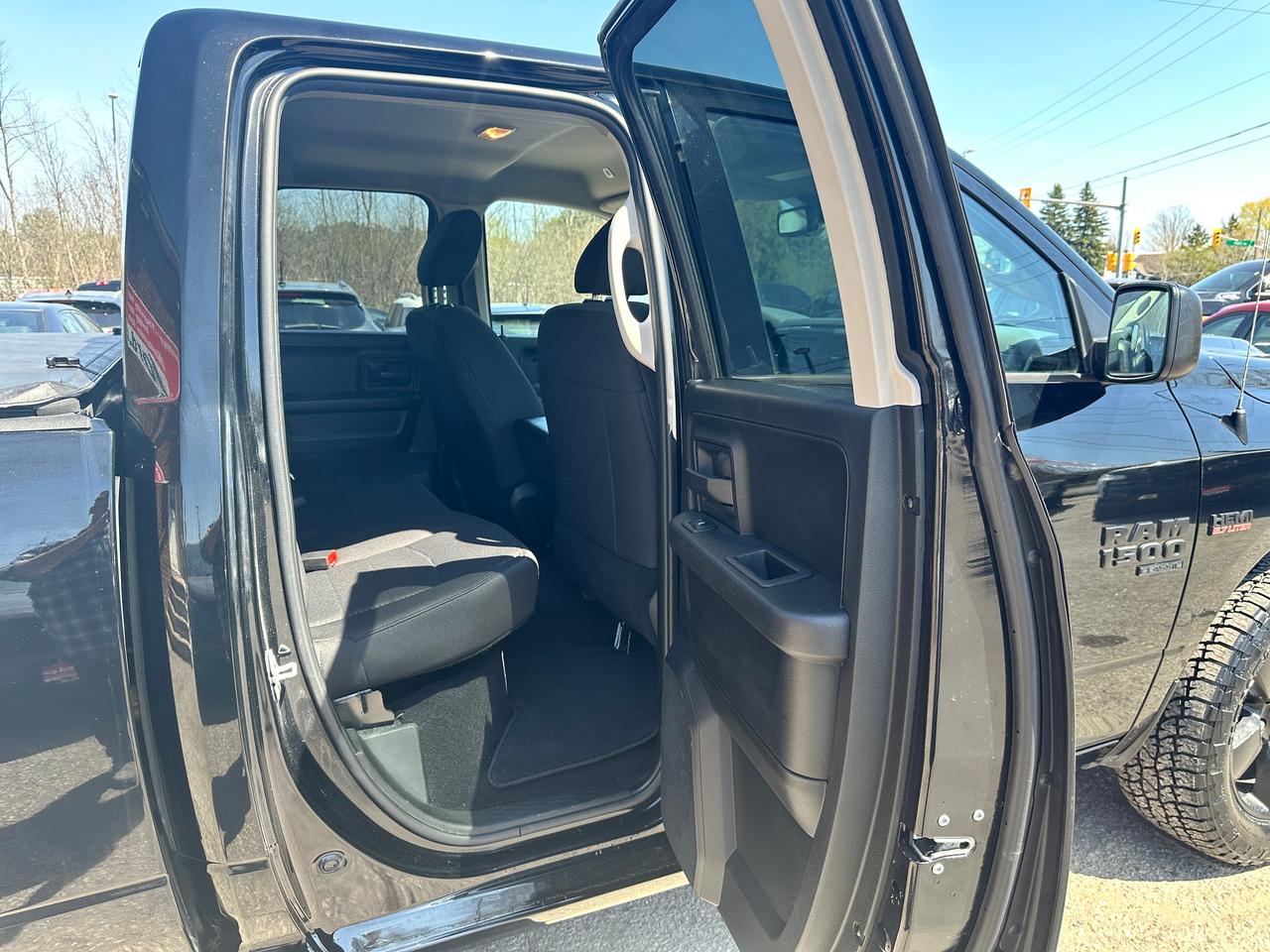 2019 RAM 1500 Classic Express4X4 DBLCab HEMI Cloth 6Passenger XM CarPlay Photo