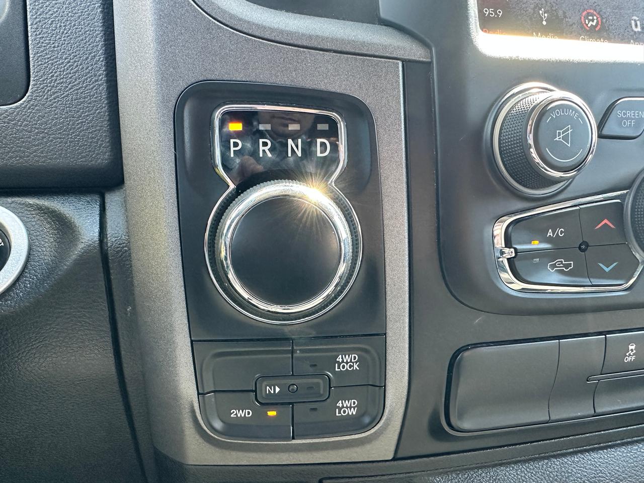 2019 RAM 1500 Classic Express4X4 DBLCab HEMI Cloth 6Passenger XM CarPlay Photo
