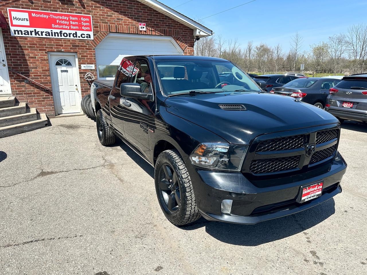 2019 RAM 1500 Classic Express4X4 DBLCab HEMI Cloth 6Passenger XM CarPlay Photo