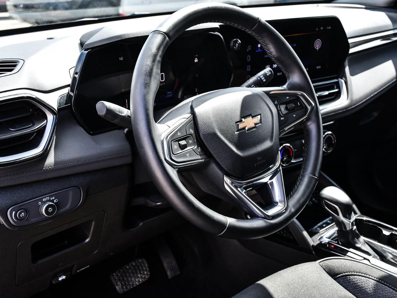 2025 Chevrolet TrailBlazer AWD 4dr LT Photo