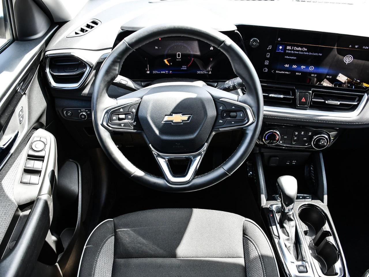 2025 Chevrolet TrailBlazer AWD 4dr LT Photo