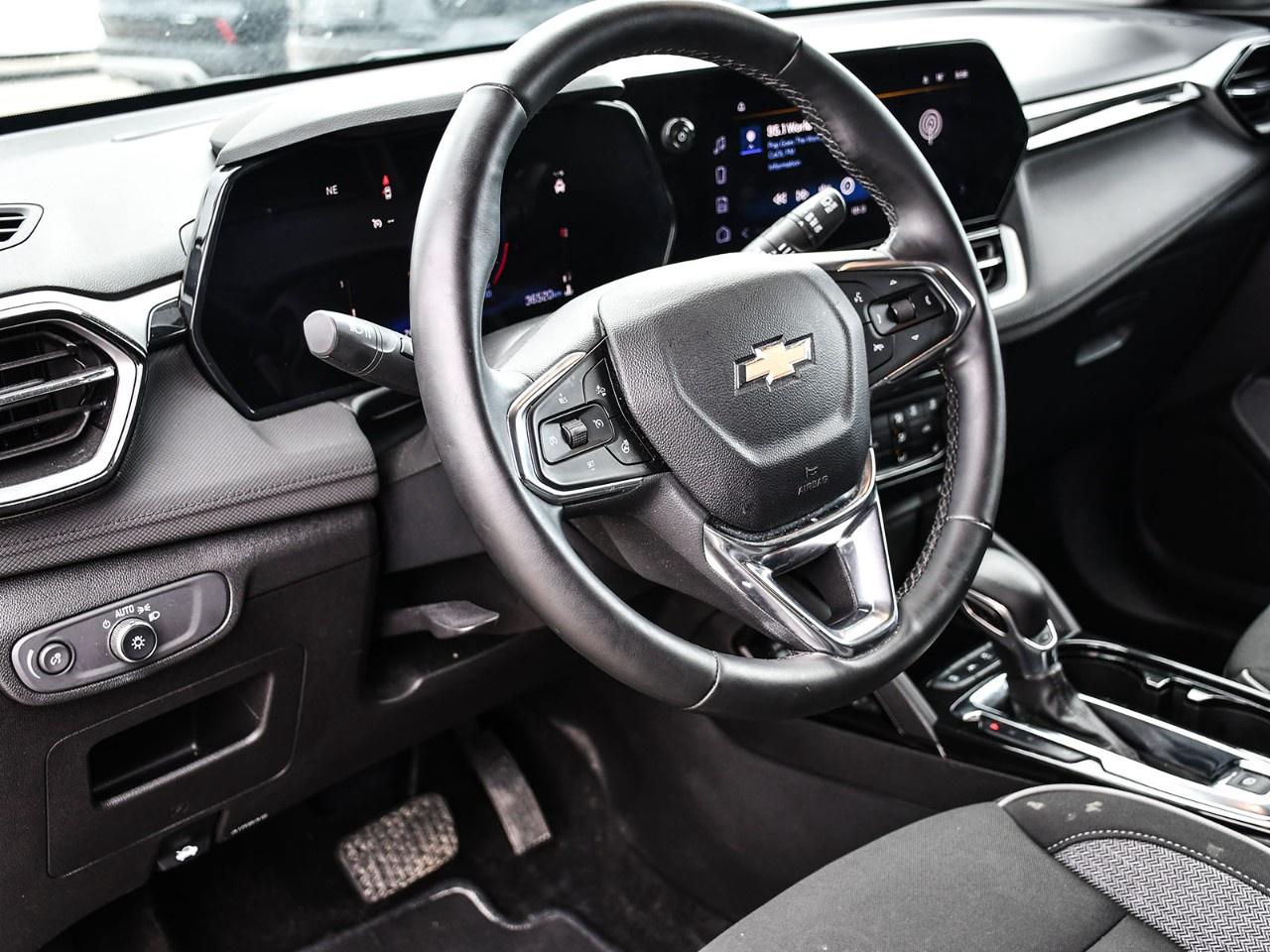 2025 Chevrolet TrailBlazer AWD 4dr LT Photo